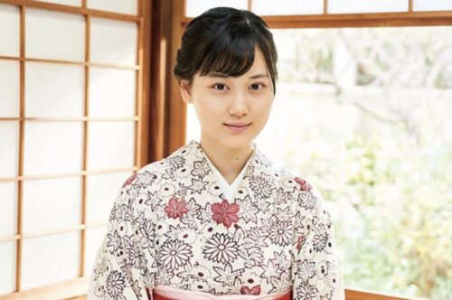 山下美月